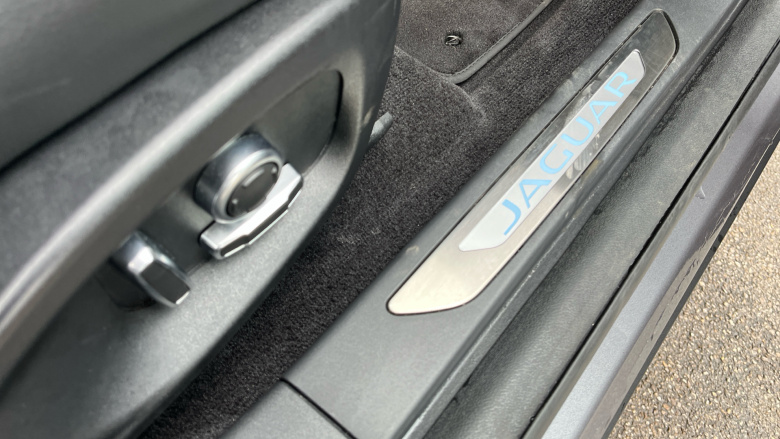 Jaguar I-Pace 294kW EV400 Black 90kWh 5dr Auto [11kW Charger] Electric Estate